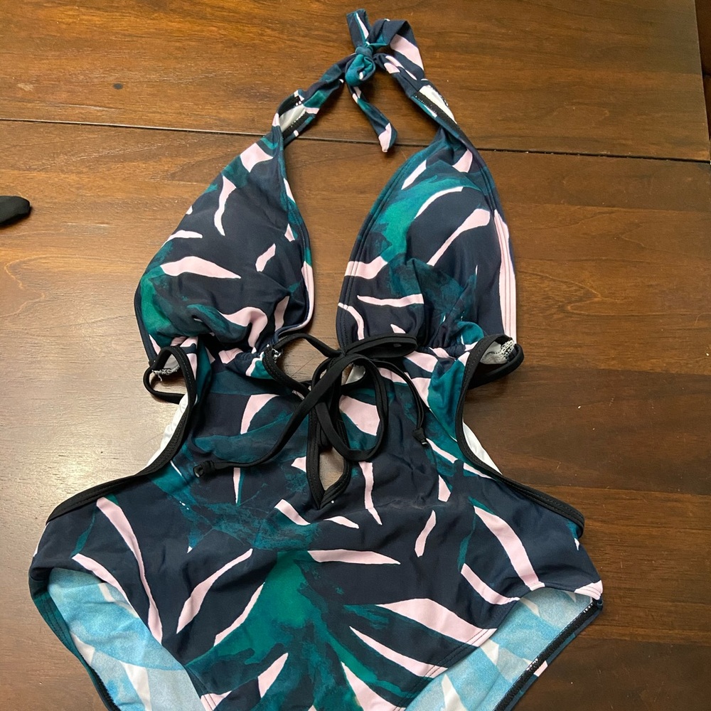 Monokini palm tree pattern size large